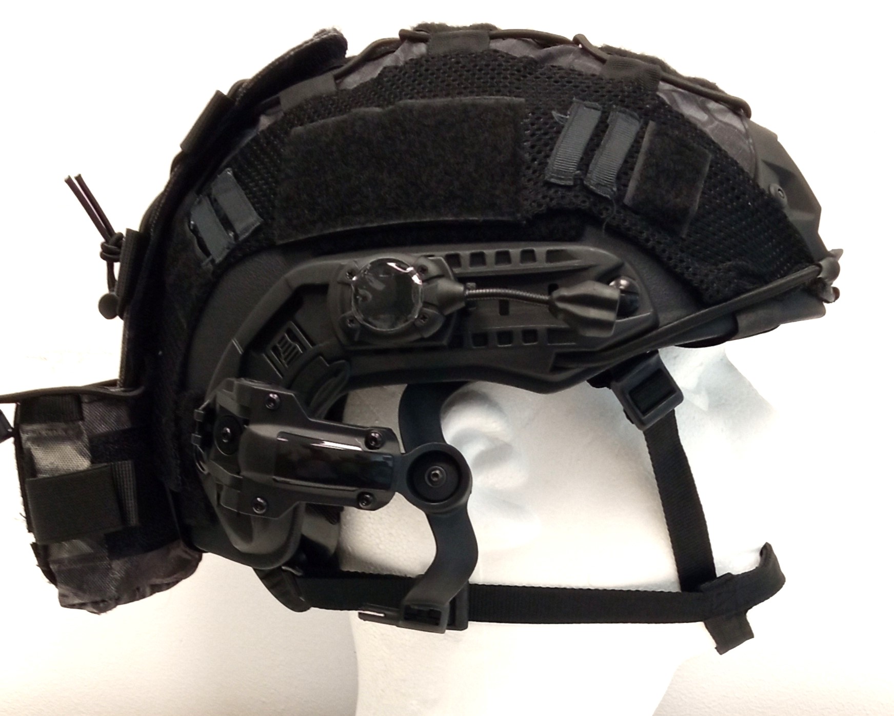 Imagen Casco Modelo Fast Asalto Tactico Ballistic Protection IV Lateral